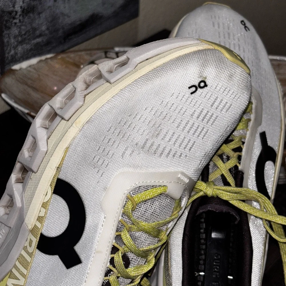 On Cloudmonster 2 running shoes in Undyed/Zest WSZ9,5 - Picture 13 of 15